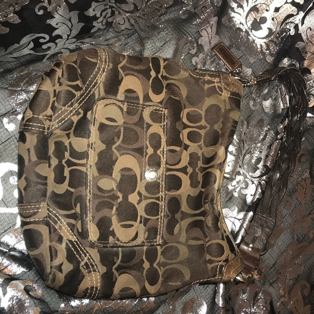 Coach Shoulder Bag in Brown